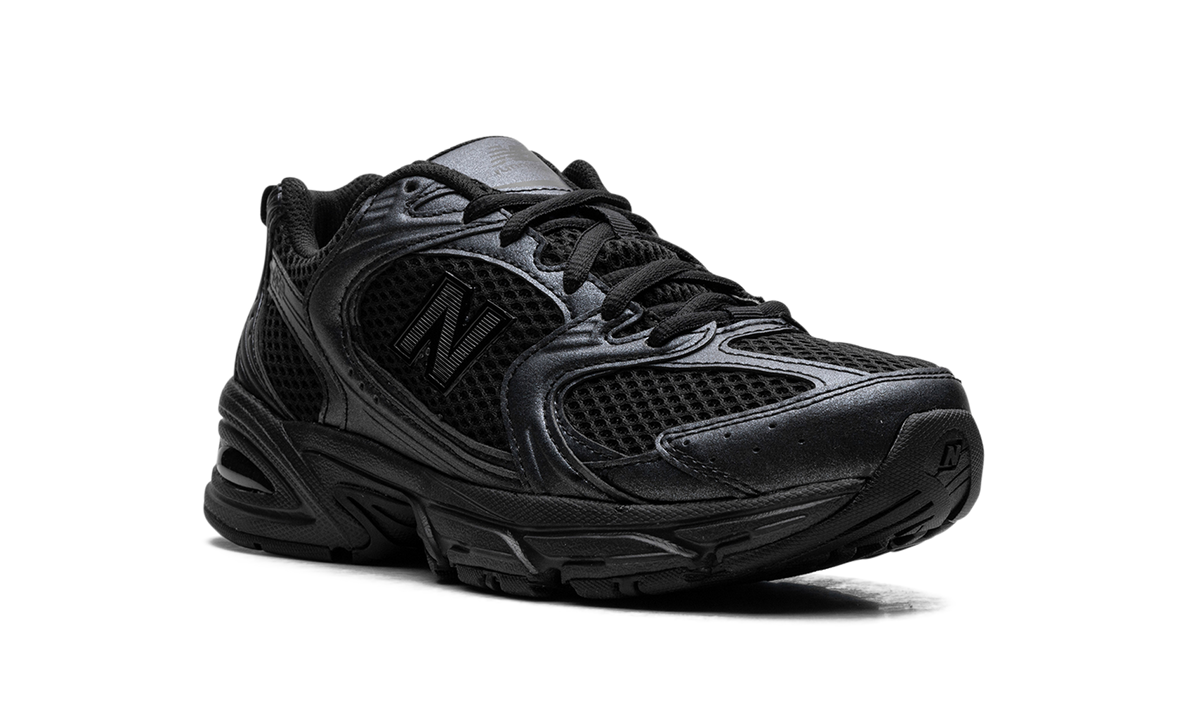 530 Black Dark Grey MR530PB