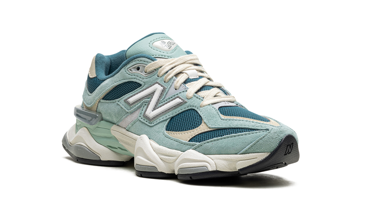 9060 New Spruce U9060FG