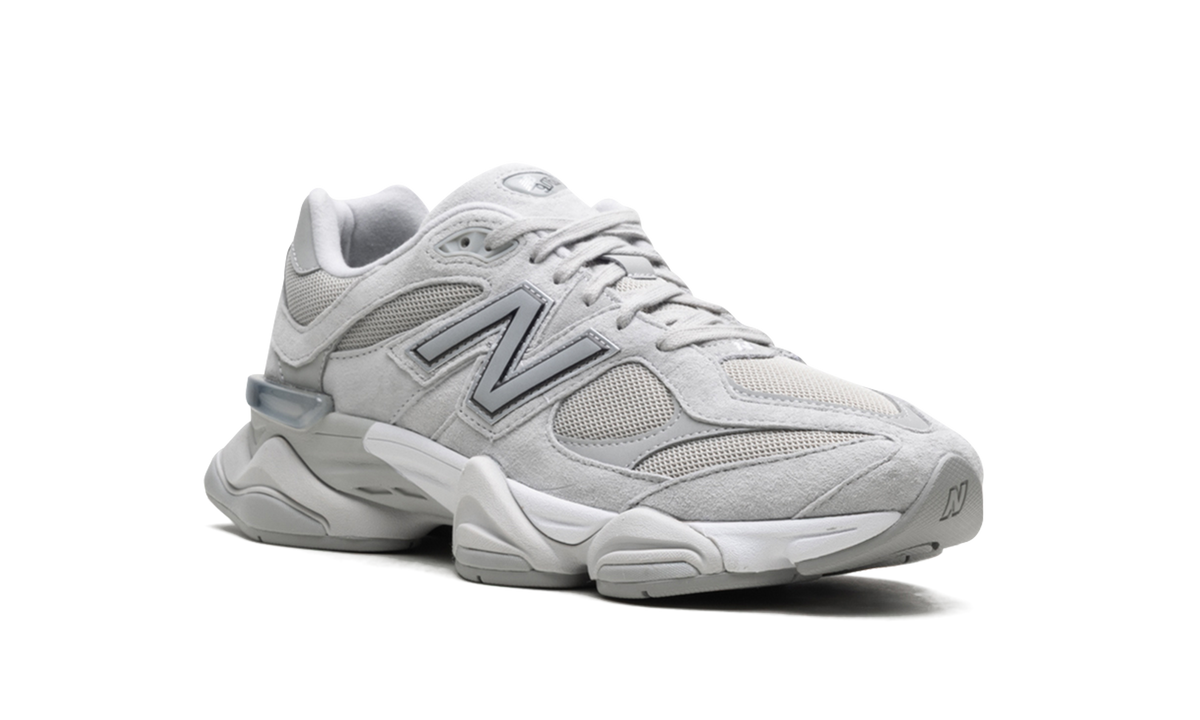 9060 Silver Metallic Grey U9060JGR