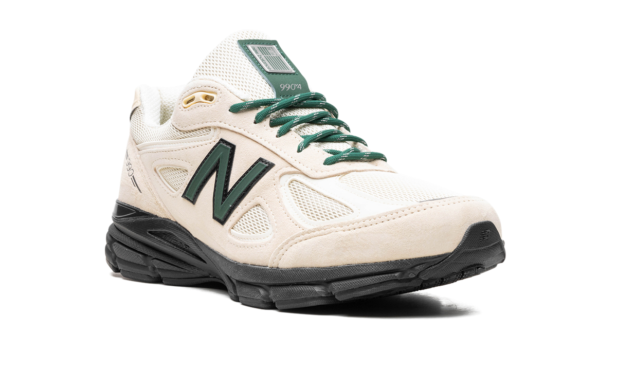 990v4 Made in USA - Macadamia Nut U990GB4