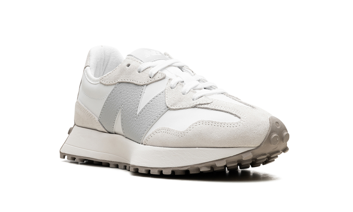 327 WMNS Sea Salt Brighton Grey WS327KE