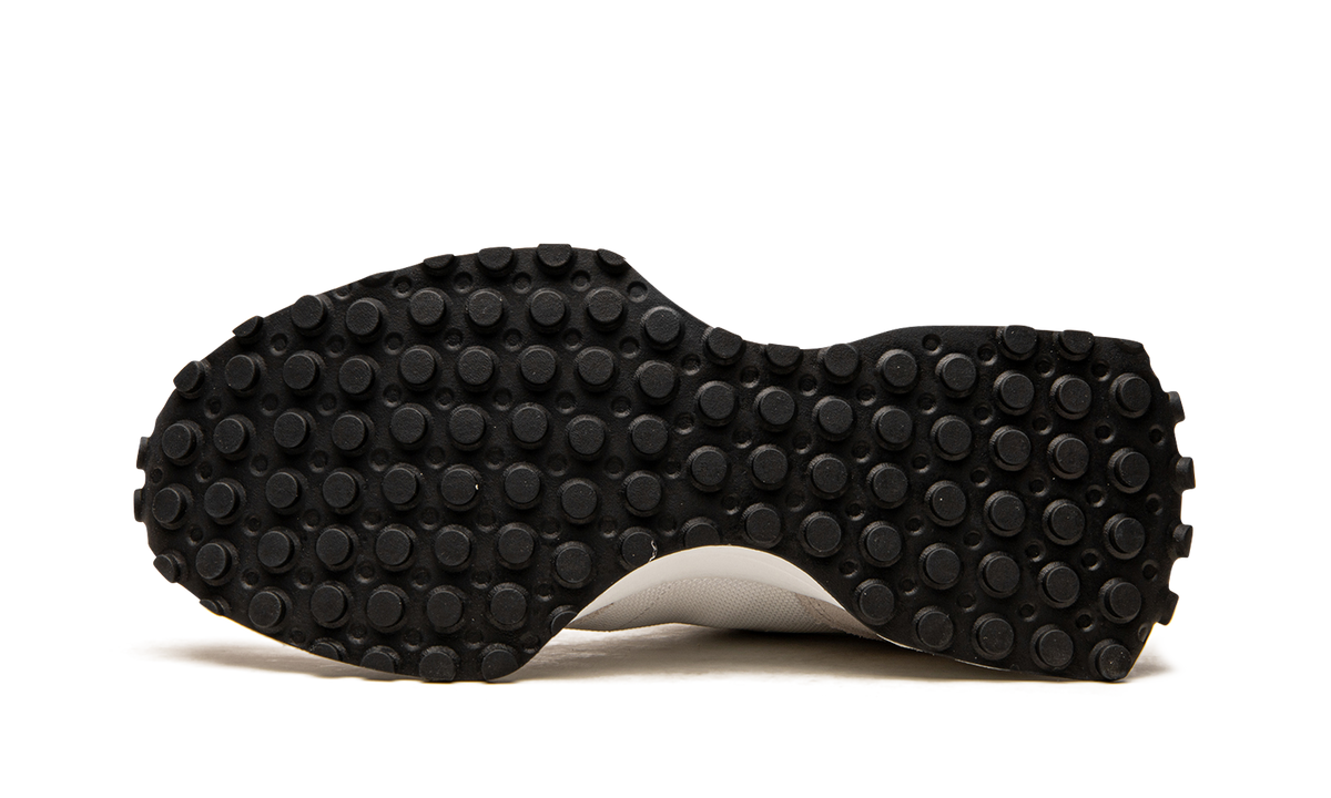 327 White / Black MS327CWB