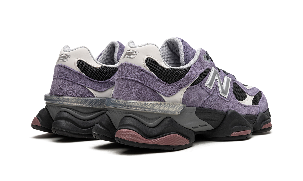 9060 Violet Noir U9060VRB