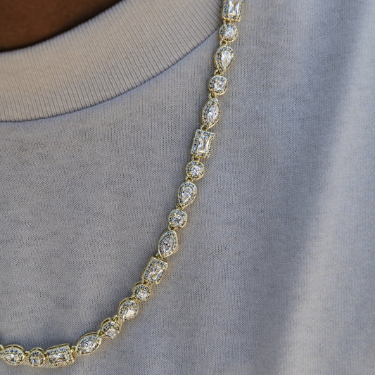 Mixed Diamond Pave Chain in Yellow Gold