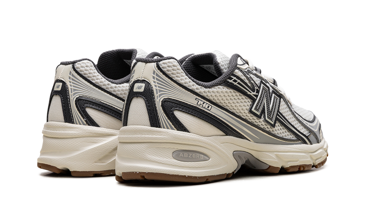 740 Beige Grey U740AA2