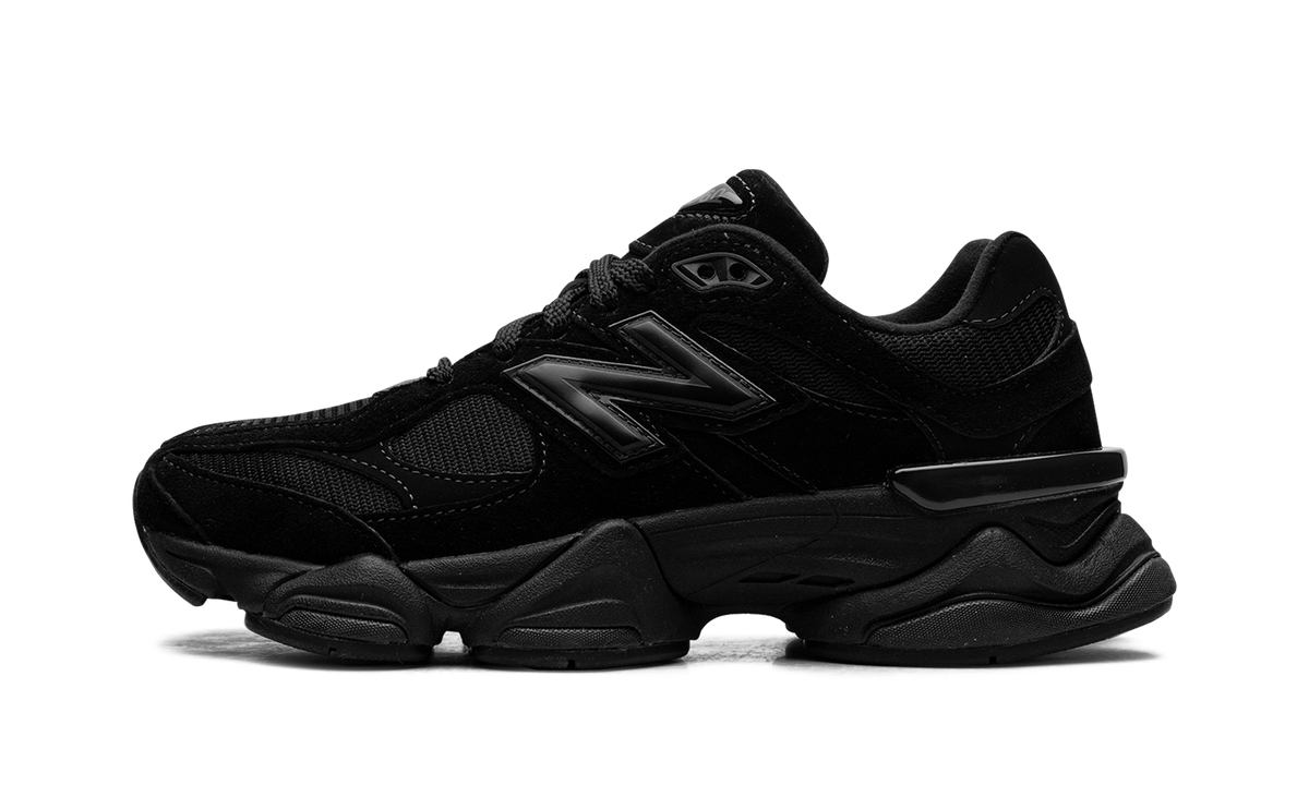 9060 Triple Black U9060BPM