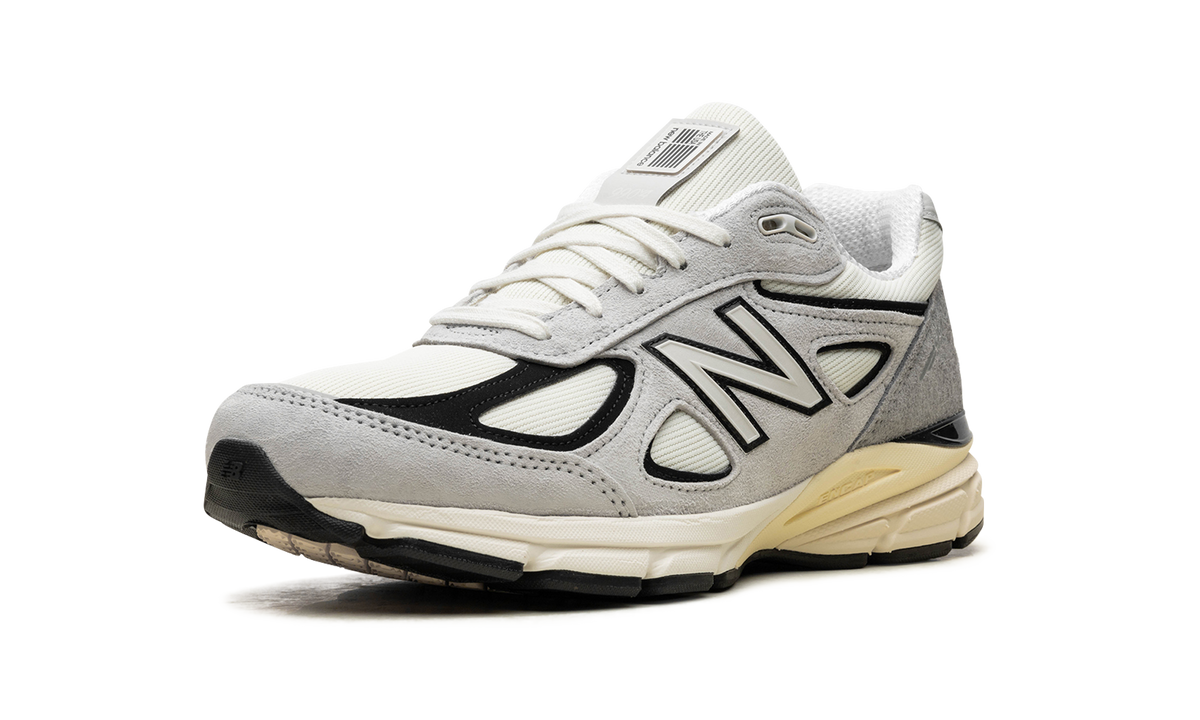 990v4 Made in USA - Grey / Black U990TG4