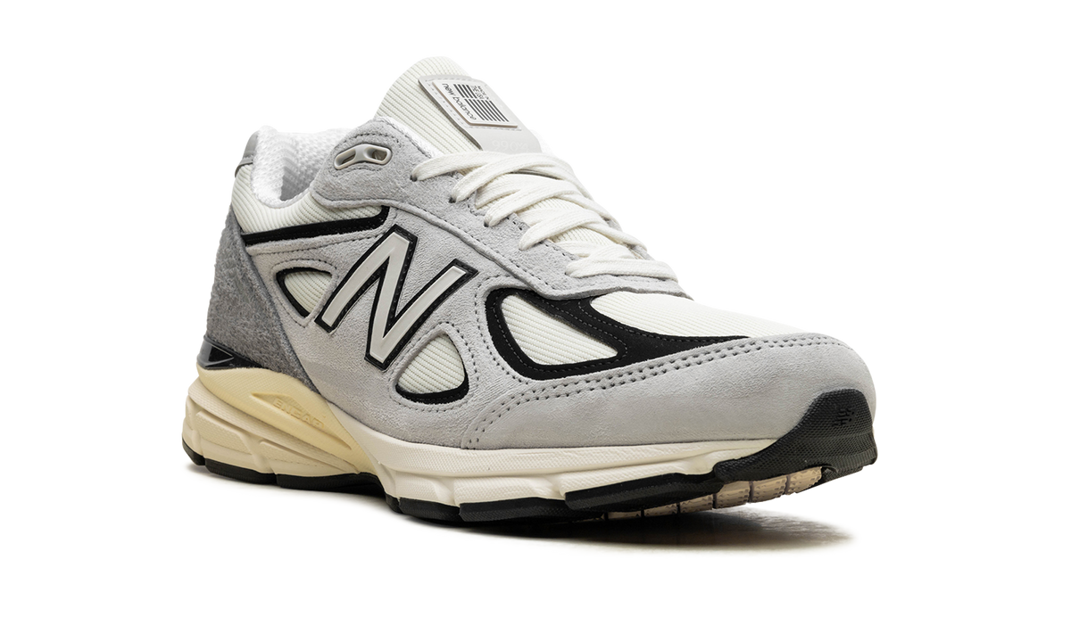 990v4 Made in USA - Grey / Black U990TG4