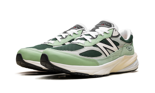 990v6 Made in USA - Avocado U990AB6
