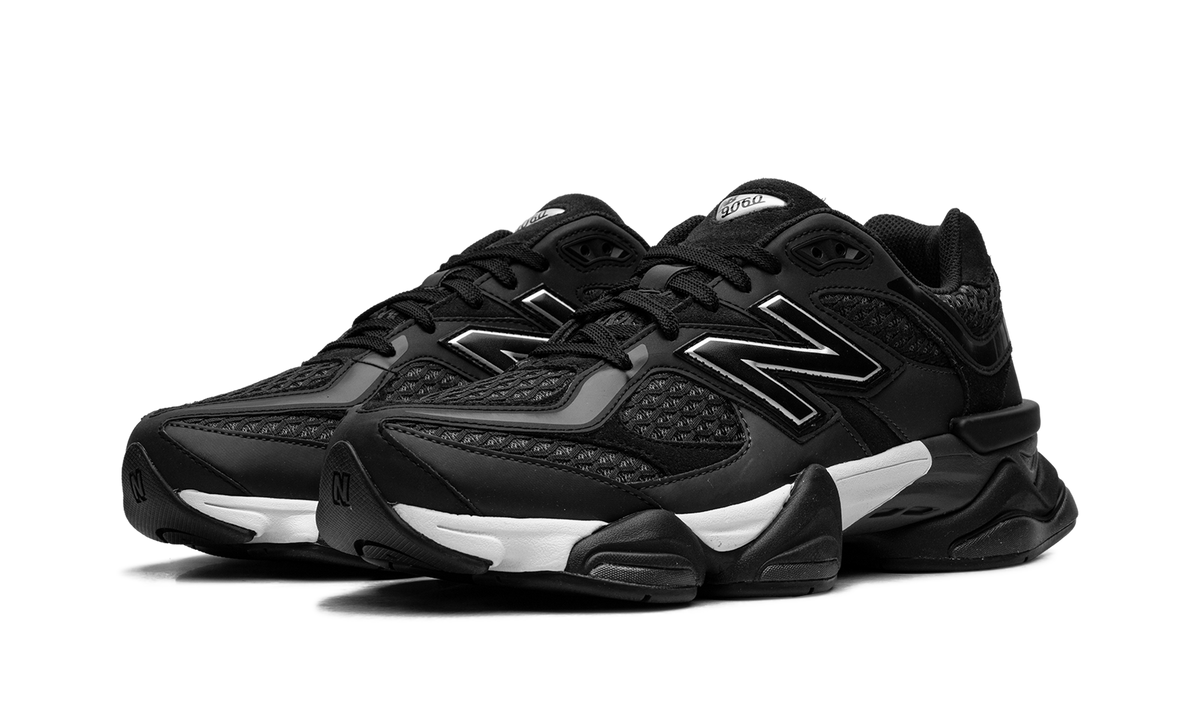 9060 Shoe Palace - Black/Silver U9060PNR