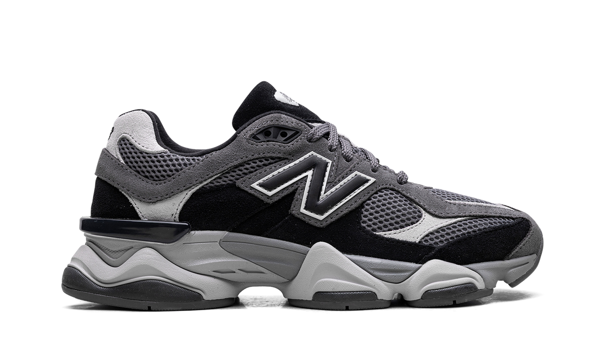 9060 Black / Casterock U9060ERA