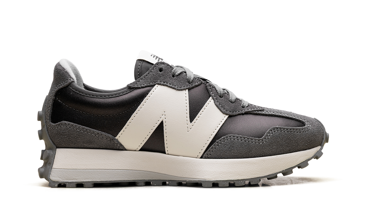 327 WMNS Black Metallic Castlerock WS327GLB