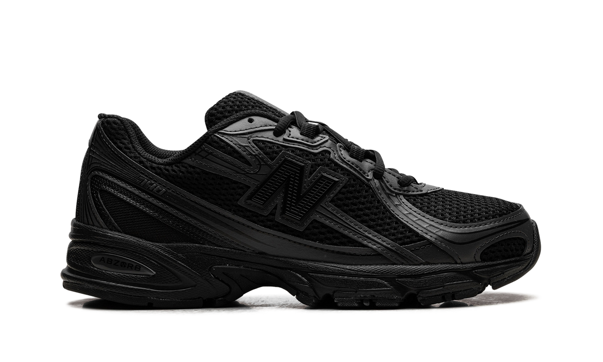 740 Triple Black U740BO2