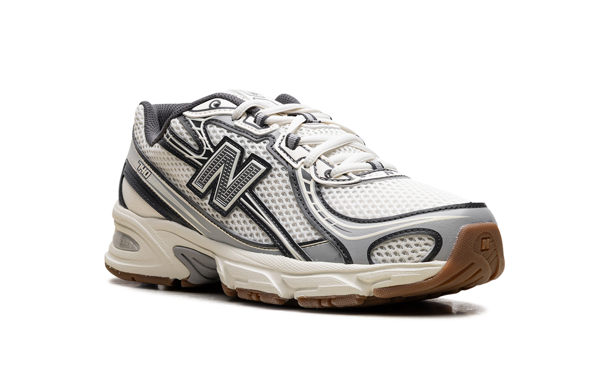 740 Beige Grey U740AA2