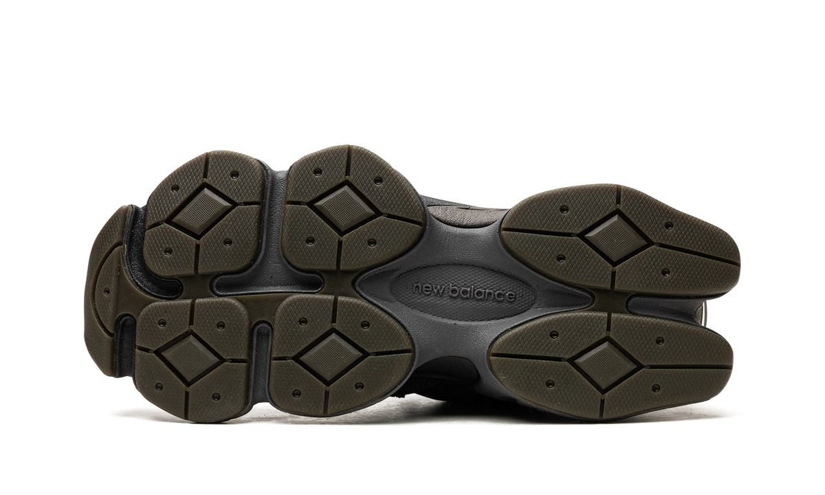 9060 Blacktop/Dark Moss/Black U9060PH