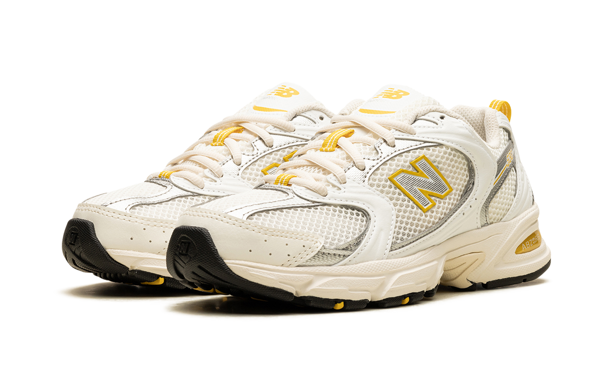 530 Sea Salt / White / Ginger Lemon / Silver Metallic MR530SY