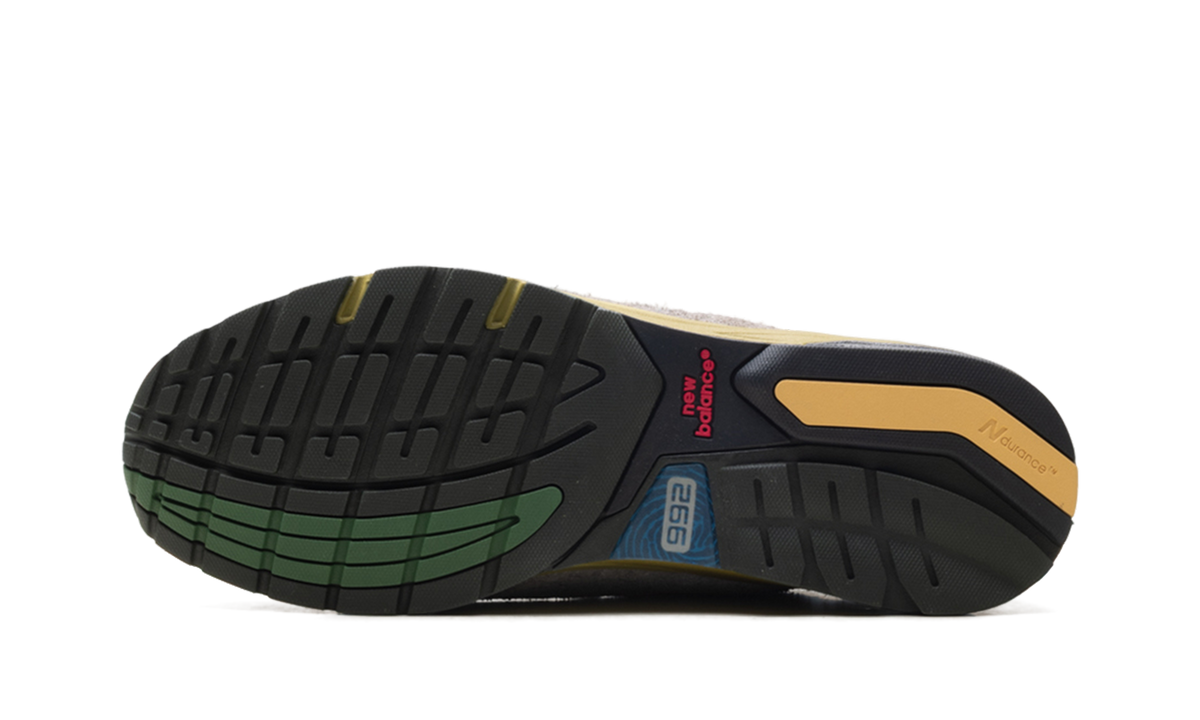 New Balance 992 Salehe Bembury - Calm be the Crater U992SB