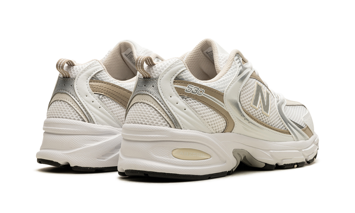 530 White / Stoneware / Linen MR530RD