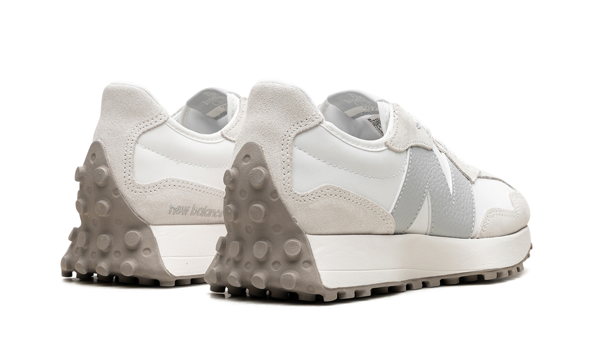 327 WMNS Sea Salt Brighton Grey WS327KE