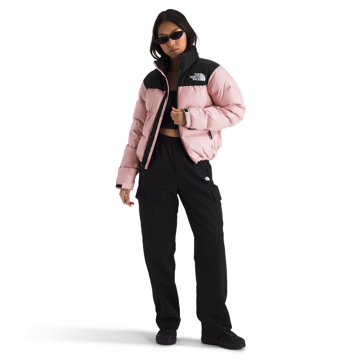 The North Face Women闂傚倷鑳堕崑銊╁磿閺屻儲鍋橀柨鐕傛嫹996 Retro Nuptse Jacket in Metal Pink/TNF Black