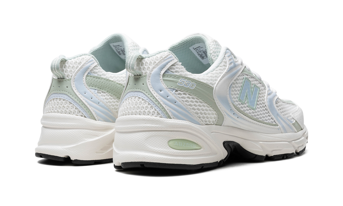 530 White / Blue MR530ZO