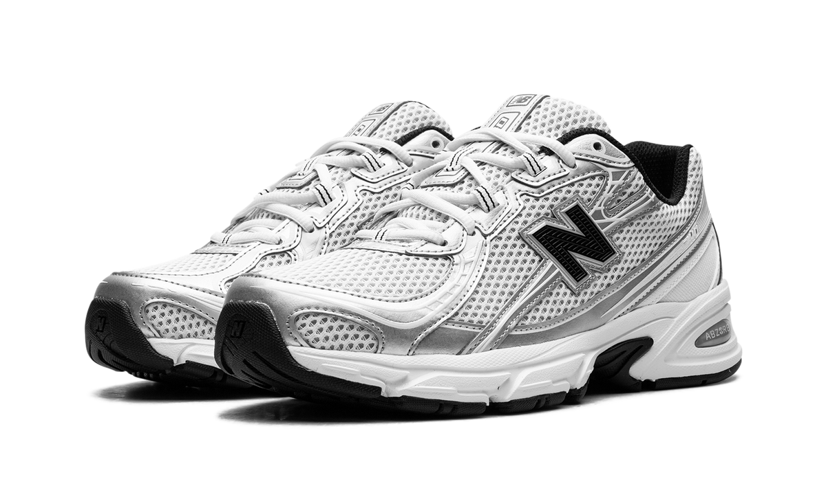 740 White Silver Metallic Navy U740NW2