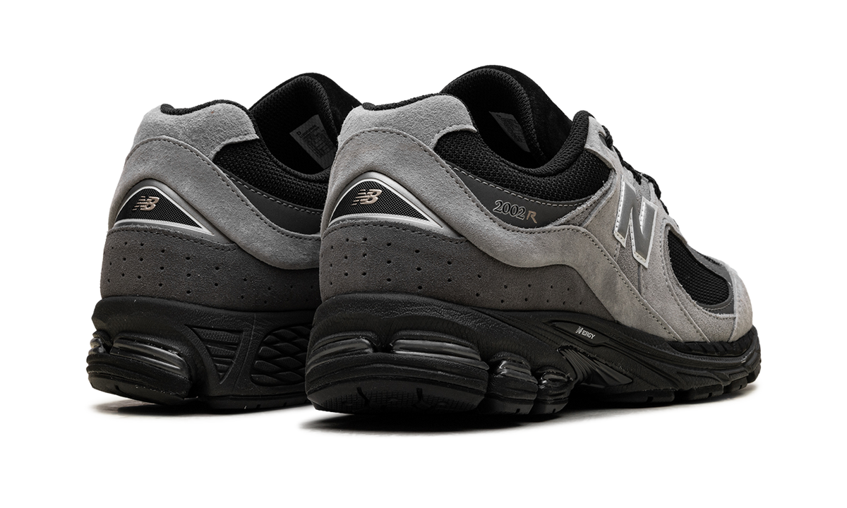 2002R Grey/Black/Silver Metallic u2002rm