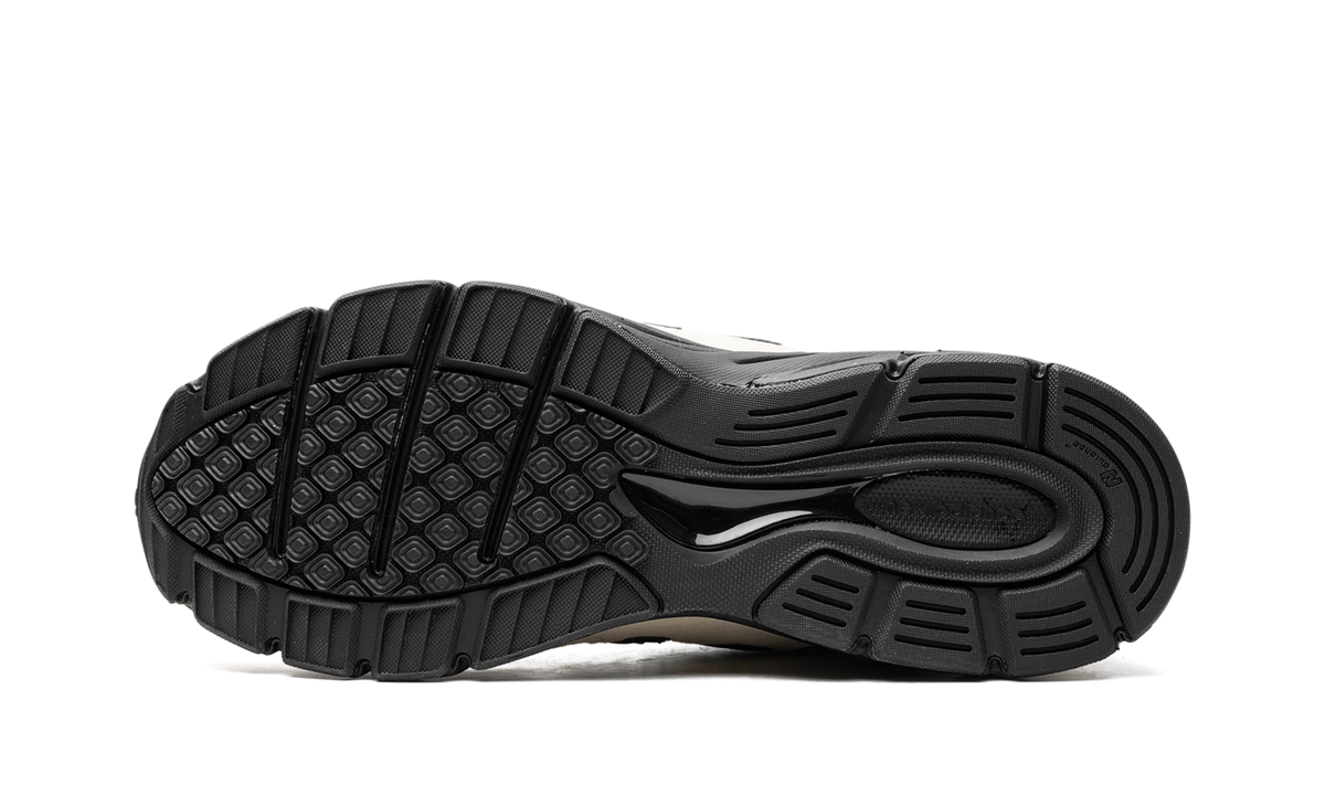 990v4 Made in USA - Macadamia Nut U990GB4
