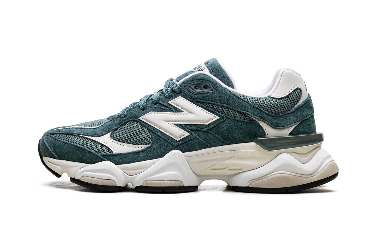 9060 New Spruce Angora U9060EEK