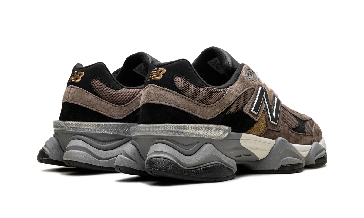 9060 Dark Mushroom U9060FMB