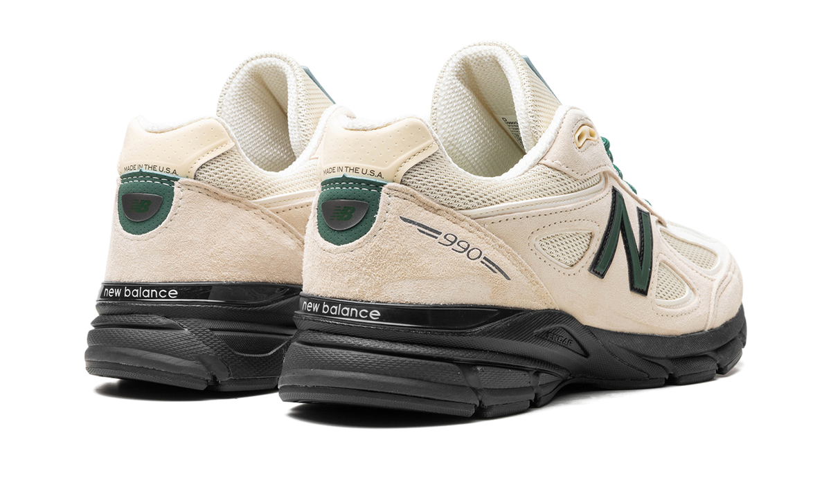990v4 Made in USA - Macadamia Nut U990GB4