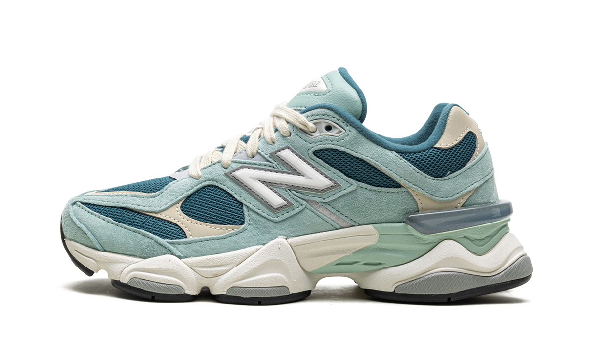9060 New Spruce U9060FG