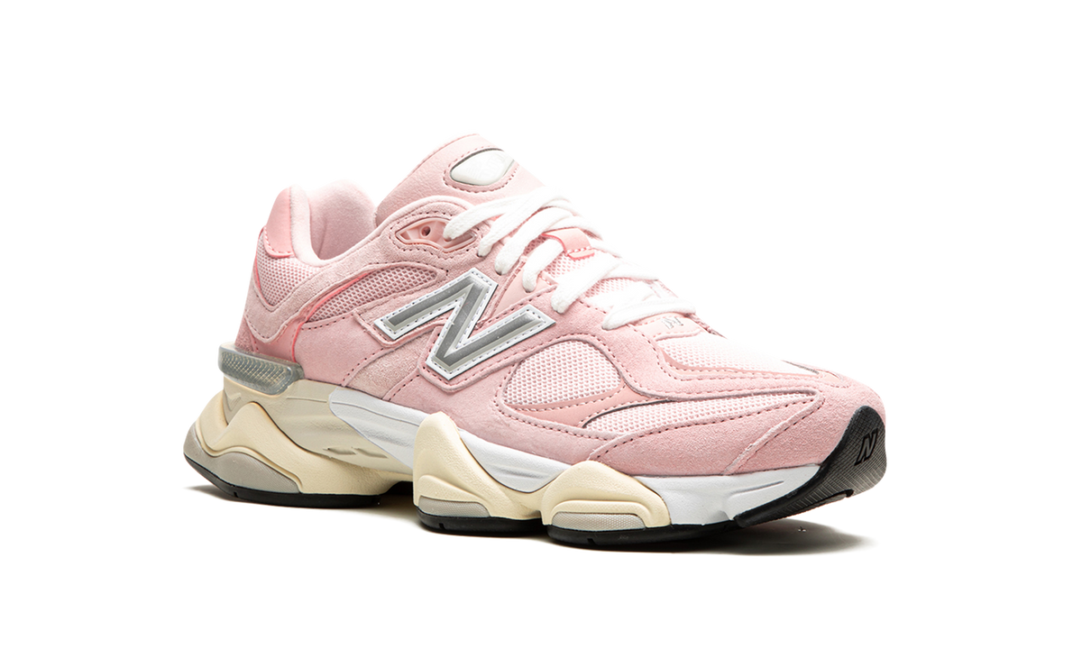 9060 Crystal Pink U9060CSP