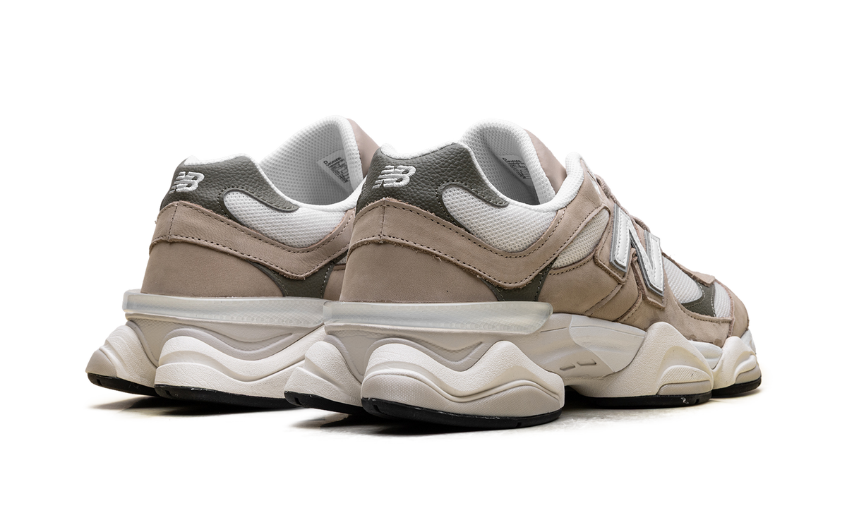 9060 Mindful Grey Dark Olivine U90606BI