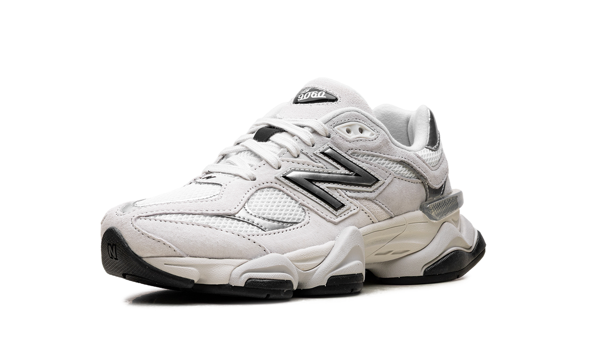 9060 White/Grey U9060JRB
