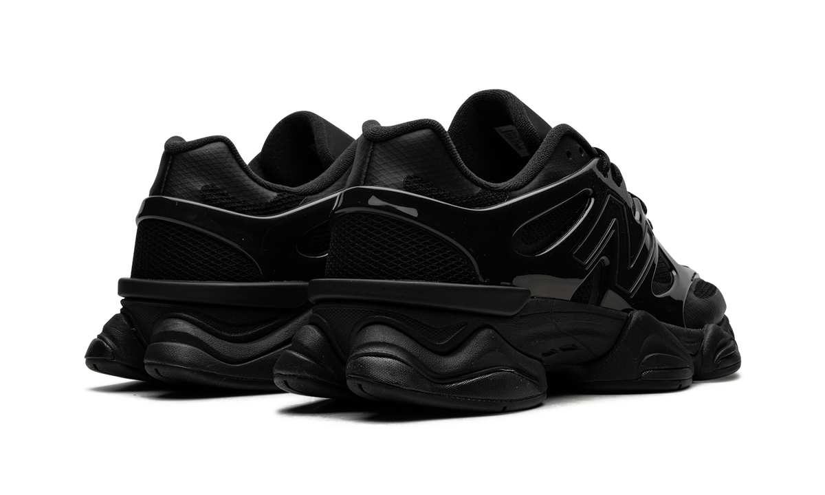 9060 Sea Stone Black U9060IMA