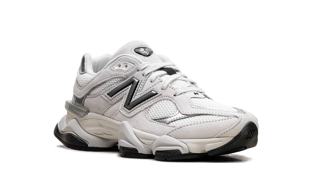 9060 White/Grey U9060JRB
