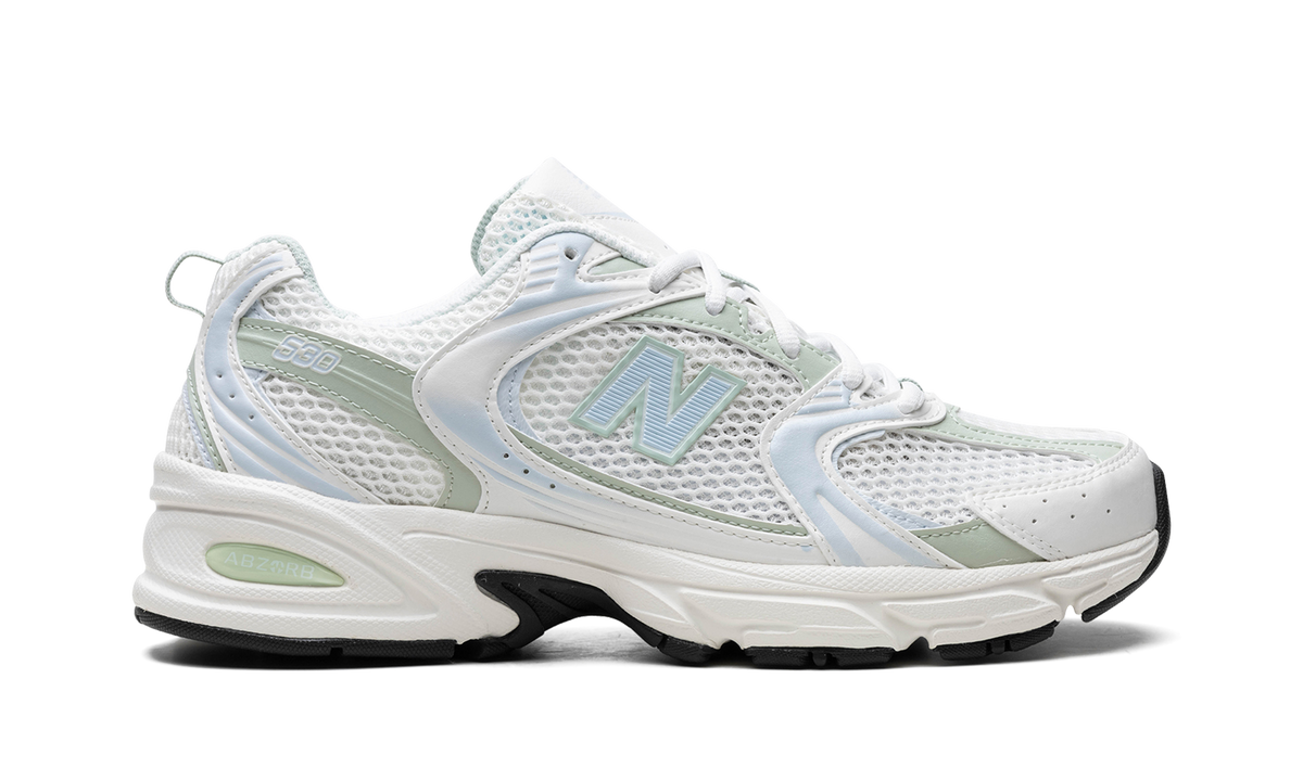 530 White / Blue MR530ZO
