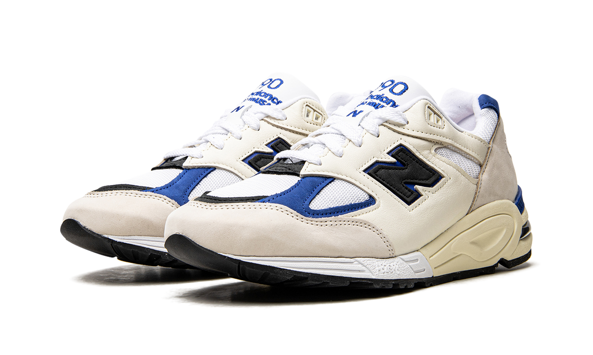 990v2 Made In USA White/Blue M990WB2