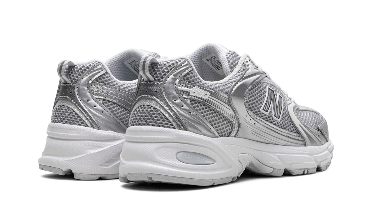 530 Moonbeam Silver Metallic MR530RS