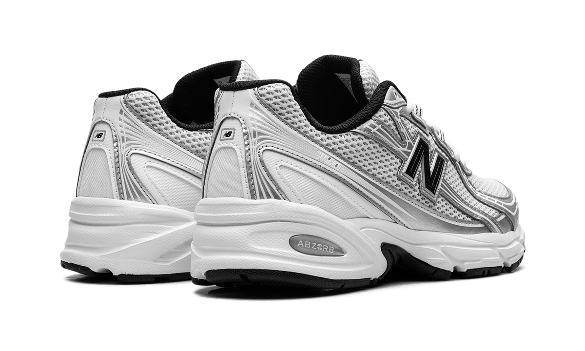 740 White Silver Metallic Navy U740NW2