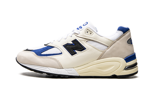 990v2 Made In USA White/Blue M990WB2