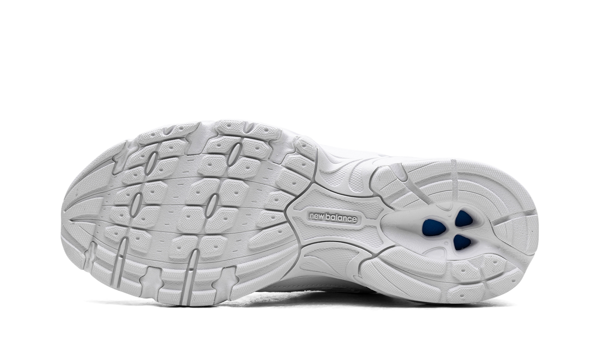 530 Triple White MR530PA