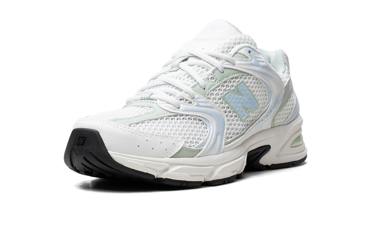 530 White / Blue MR530ZO