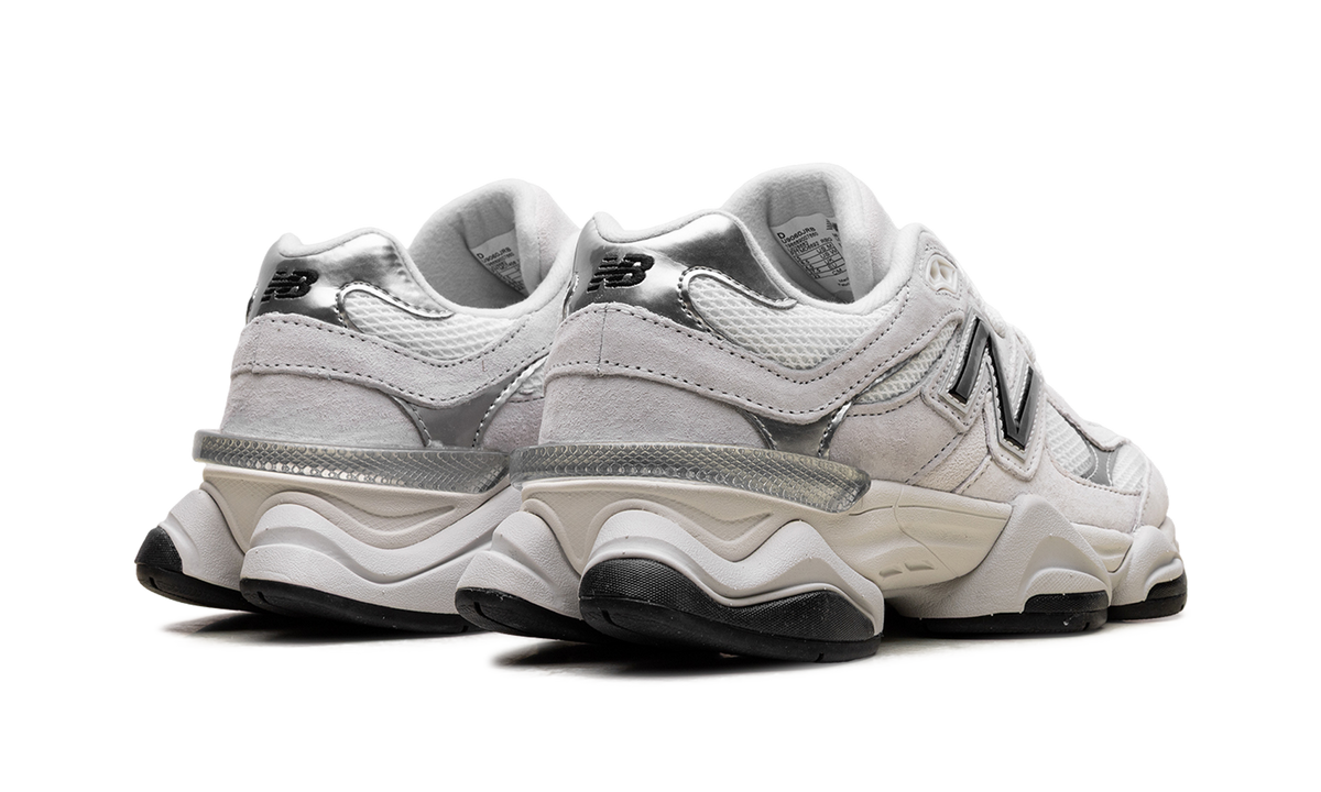 9060 White/Grey U9060JRB
