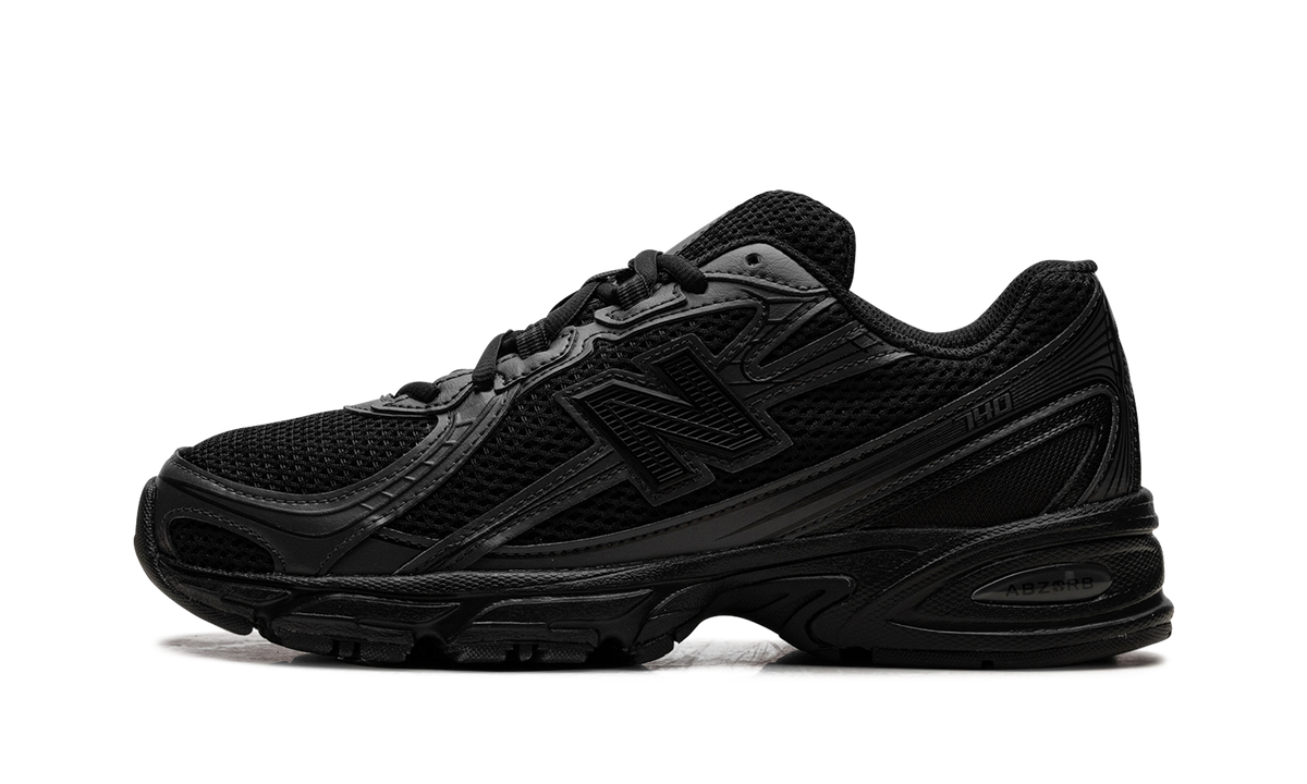 740 Triple Black U740BO2