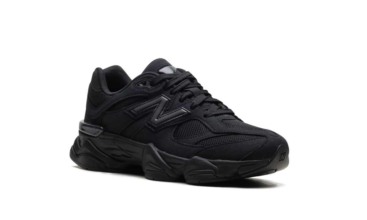 9060 GS Triple Black GC9060BB