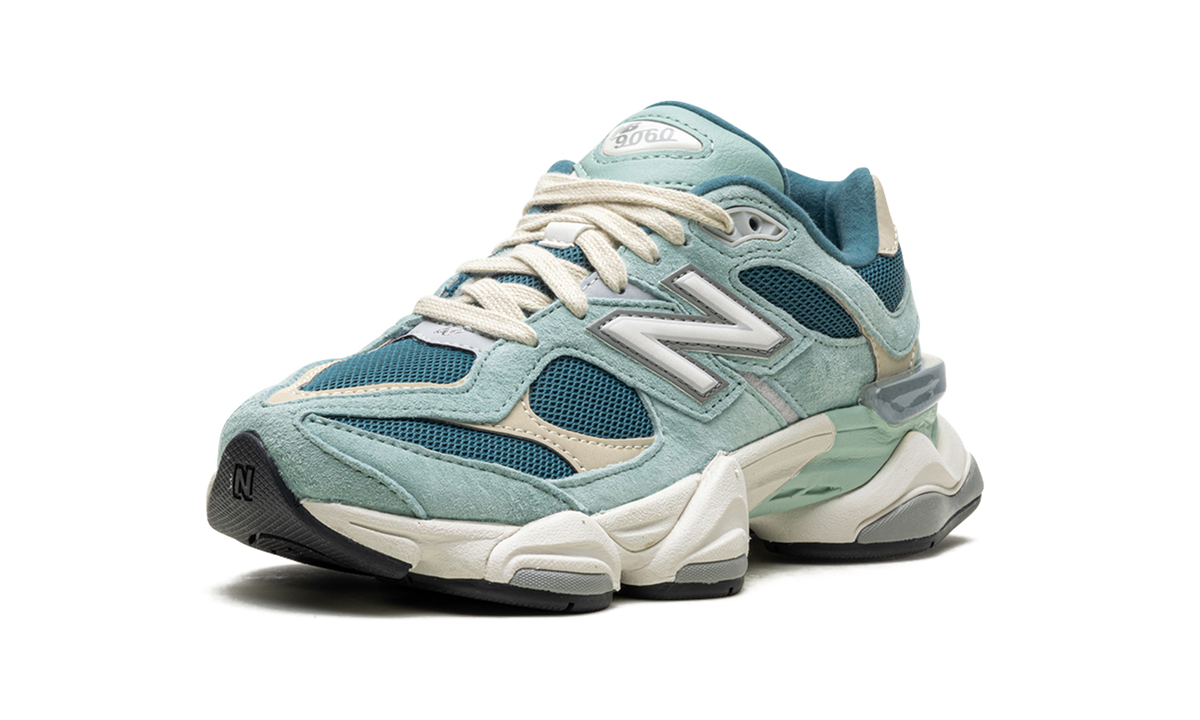 9060 New Spruce U9060FG