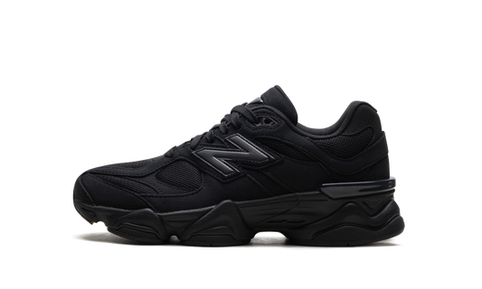 9060 GS Triple Black GC9060BB