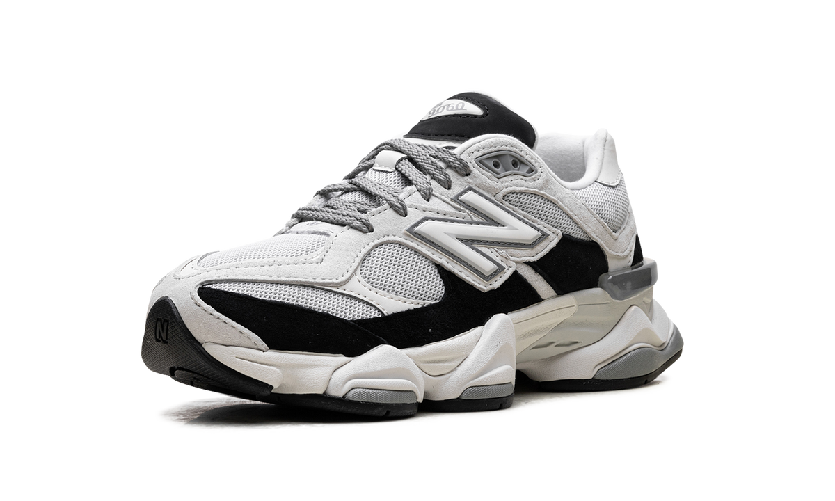 9060 Grey Jet Black U9060JBB